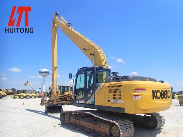 How is the advancement of excavator long reach fronts technology