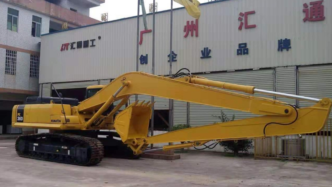 This operation is very important for the excavator long front boom