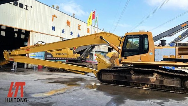 Long arm of the excavator display video